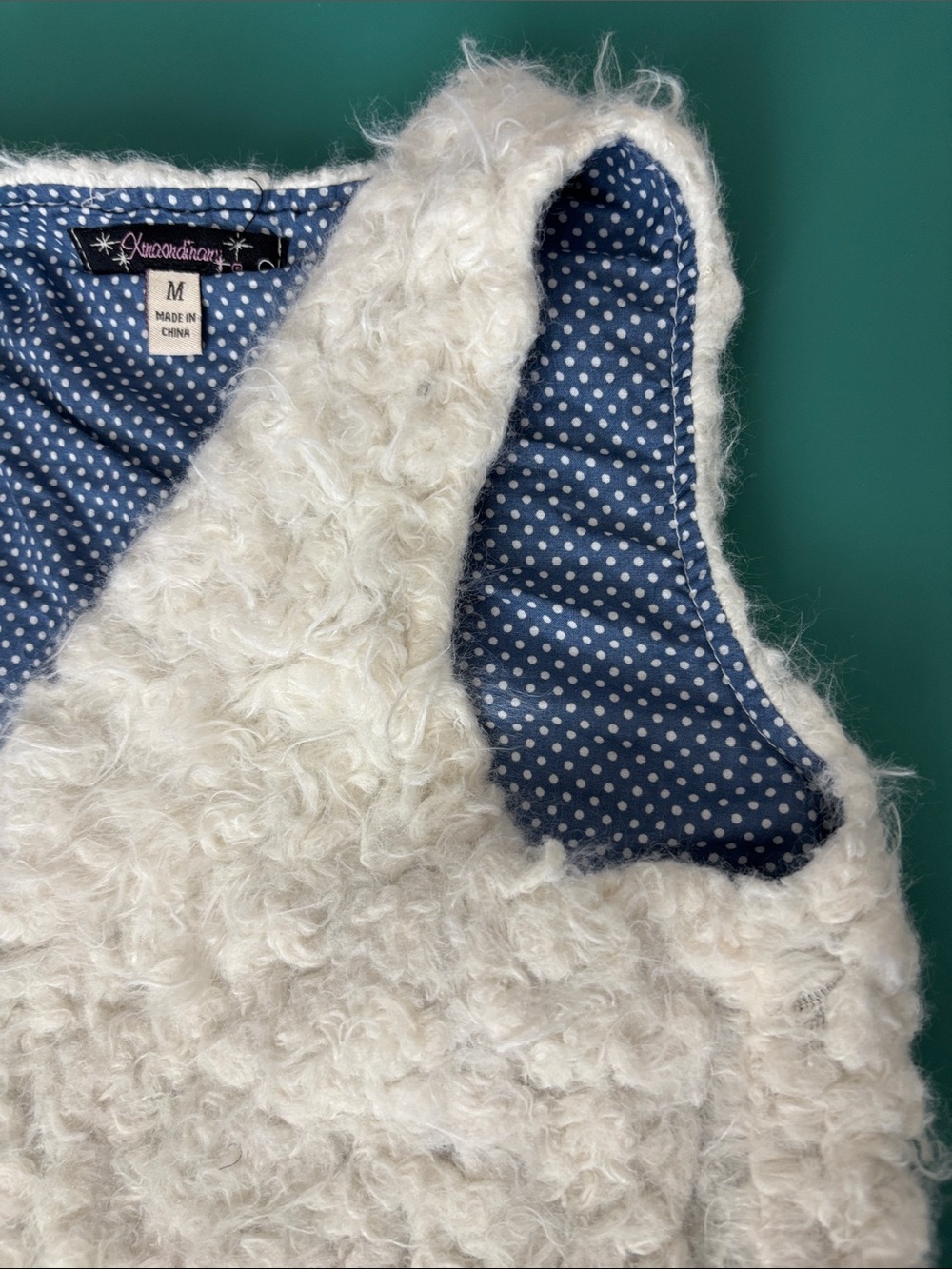 Light White Cream Faux Fur Vest with Navy Polka Dot Lining, Size M - Picture 7 of 7